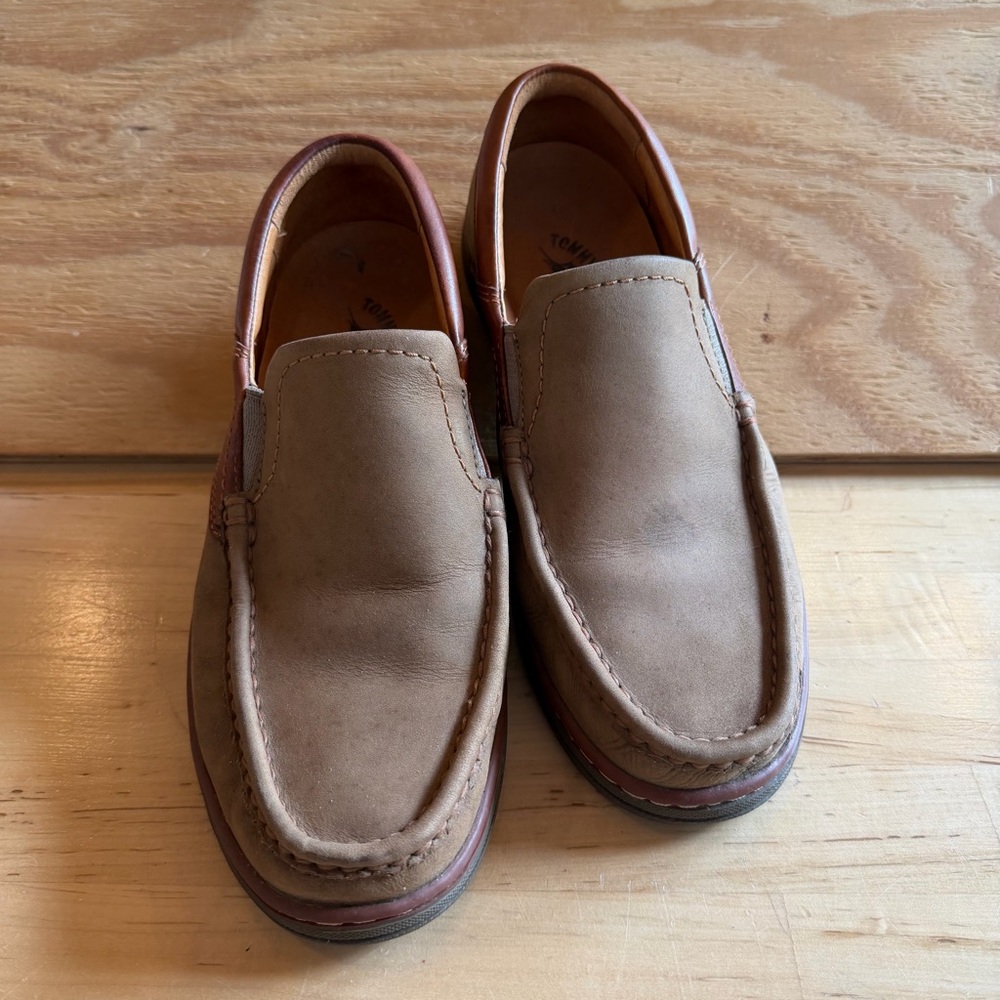 Tommy Bahama 10 men’s Dk olive Tan Slip-On leather Loafers shoes comfortable